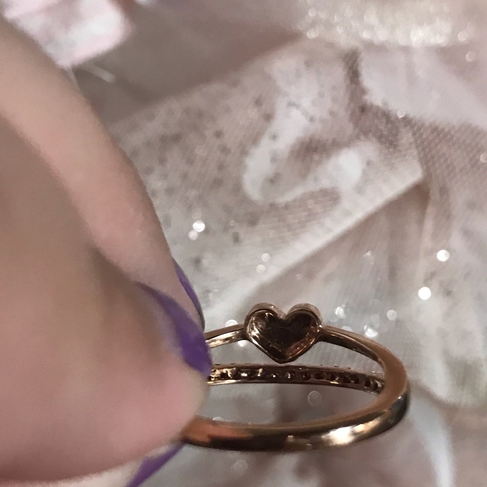 14K ROSE GOLD AND RUBY SPLIT SHANK RING (7.25) - Picture 12 of 14